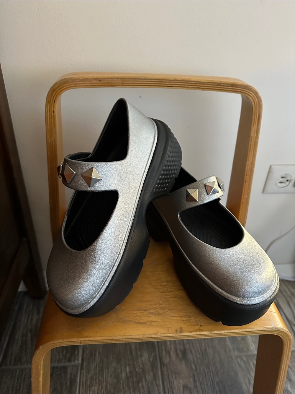 Iconic Crocs Comfort Shoe in Silver